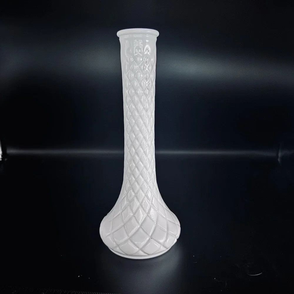 Vintage Hoosier Diamond Quilted White Milk Glass Flower‎ Bud Vase 9
